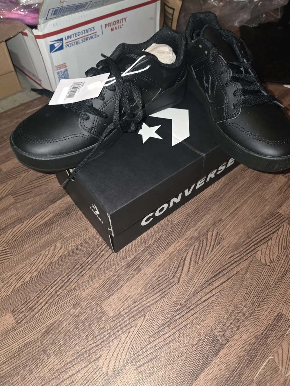 Black Converse Sneakers Unisex Mens 6/youth Boy 6/Womens 7.5